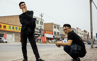 湖北小伙身揣五百块闯雄安_中国人的一天_腾讯新闻_腾讯网